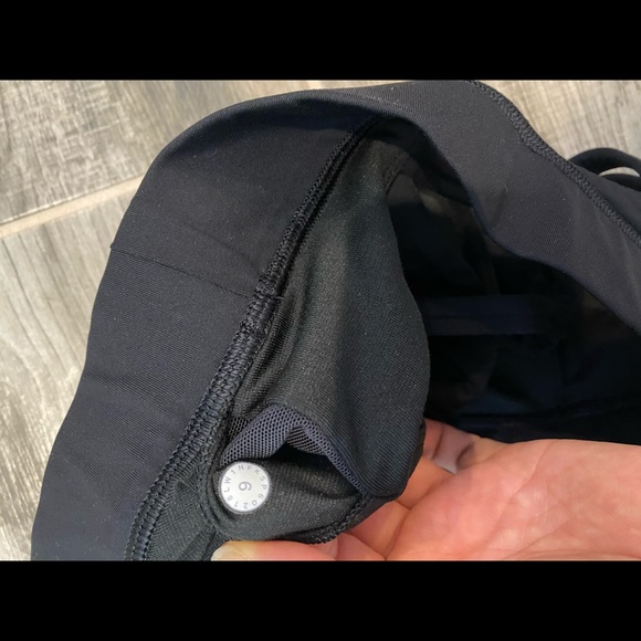 Lululemon Twist And Toil Tank with built in bra - Picture 3 of 4